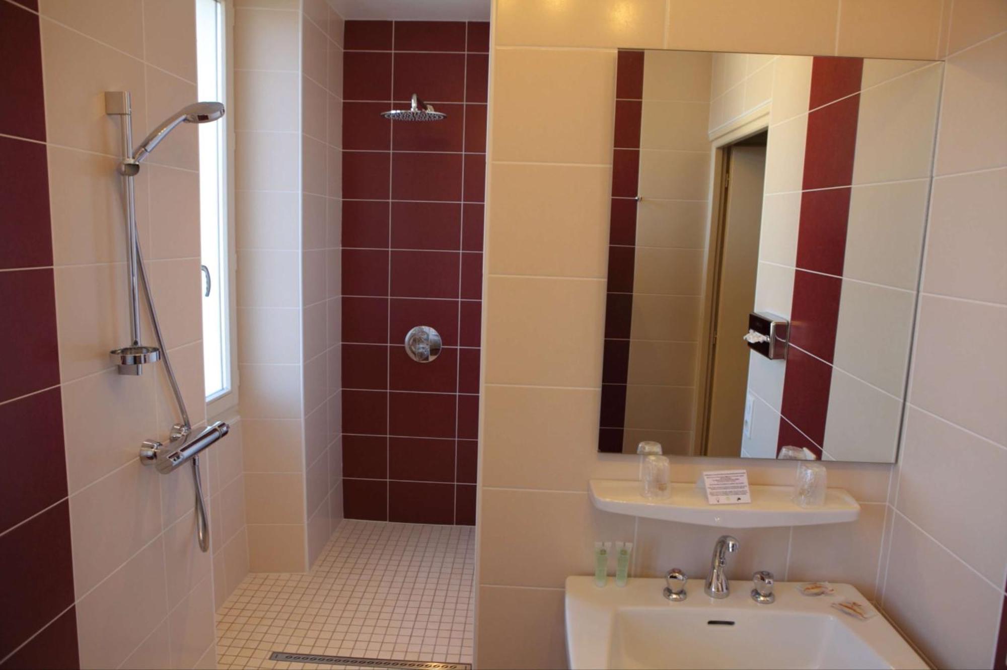ווילארד-דה-לאנס Best Western Grand Hotel De Paris & Spa מראה חיצוני תמונה